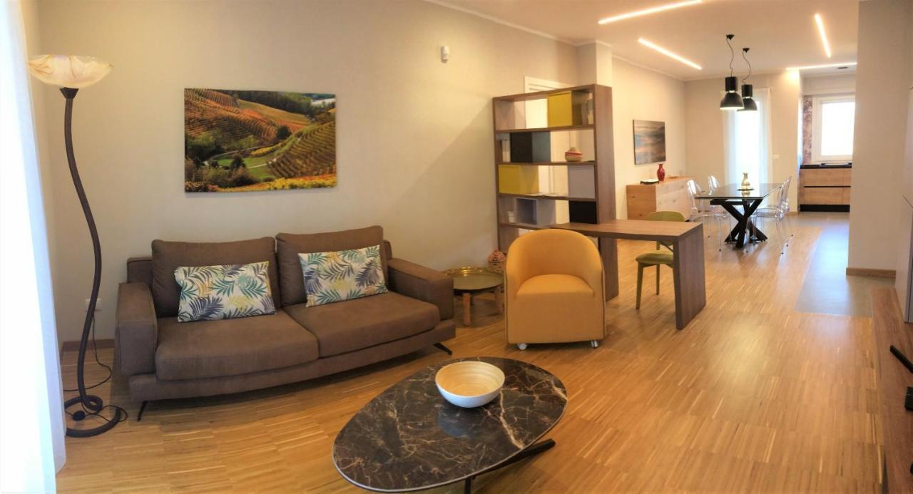 Residenza La Vedetta Apartment อัลบา ภายนอก รูปภาพ